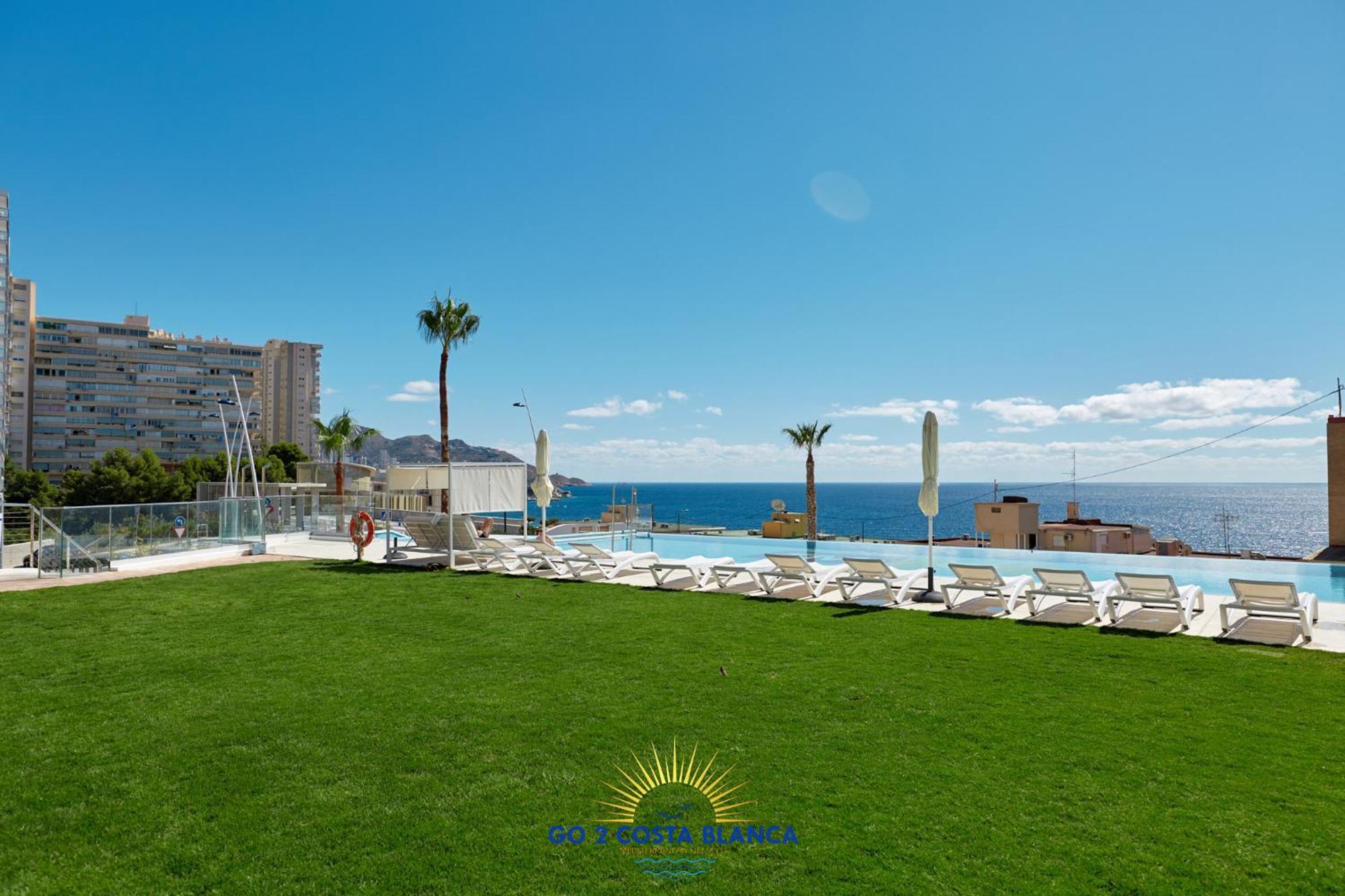 Sunset Cliffs Deluxe Διαμέρισμα Μπένιντορμ Εξωτερικό φωτογραφία